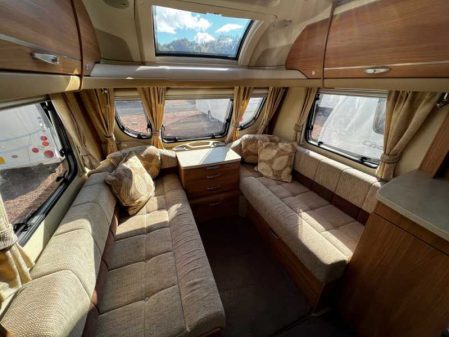 2012 Swift Conqueror 630