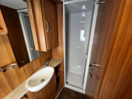 2012 Swift Conqueror 630