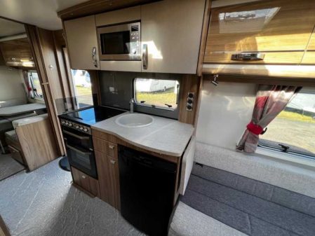 2017 Swift Challenger 590 Lux Alde