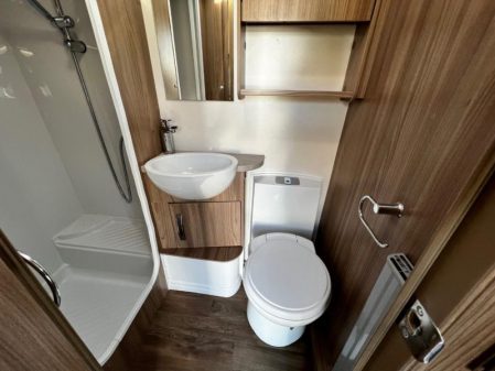 2017 Swift Challenger 590 Lux Alde