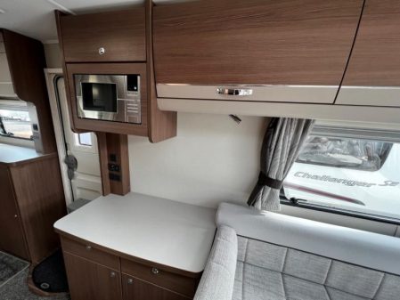 2018 Elddis Affinity 462