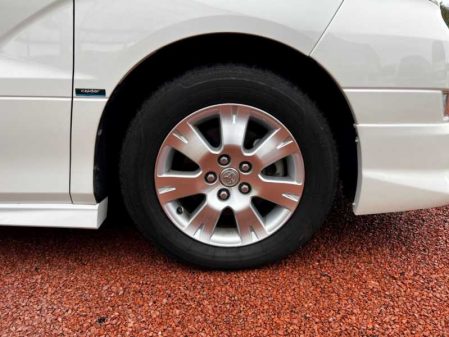 2006 Toyota Alphard