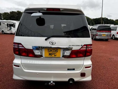 2006 Toyota Alphard