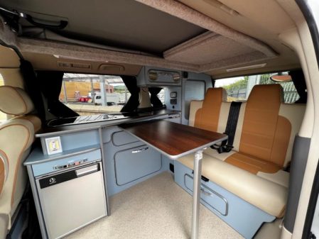 2006 Toyota Alphard