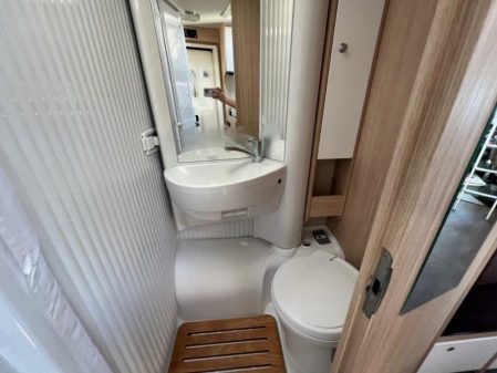 2018 Elddis Sunlight A72