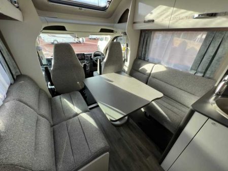2023 Swift Voyager 584