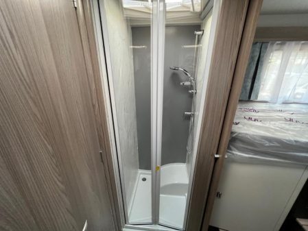 2023 Swift Voyager 584