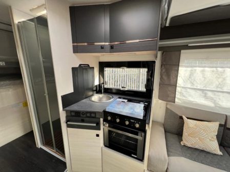 2022 Chausson Titanium Premium 720