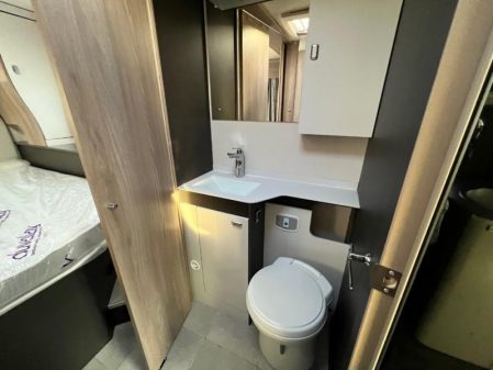 2023 Swift Voyager 594