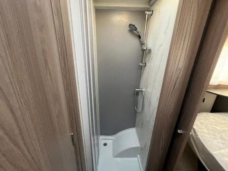 2023 Swift Voyager 594