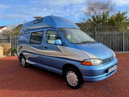 2002 Toyota Hi Ace 300GS *SPARES OR REPAIRS*