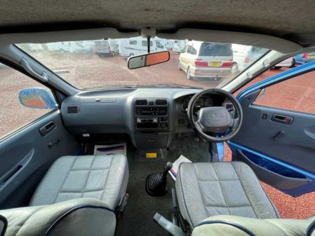 2002 Toyota Hi Ace 300GS *SPARES OR REPAIRS*