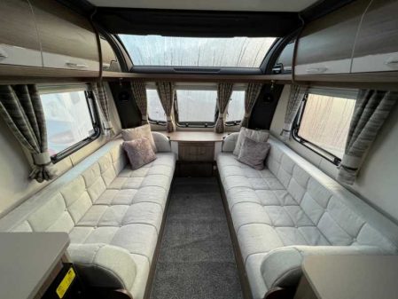 2020 Coachman VIP 520