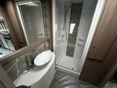 2023 Coachman VIP 520