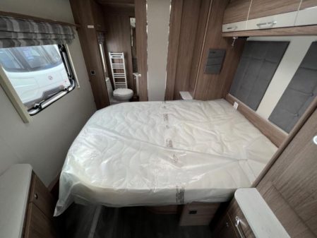 2023 Coachman VIP 575