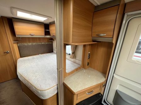 2010 Swift Challenger 570