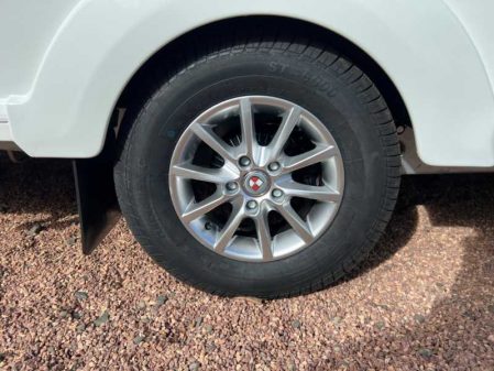 2023 Coachman VIP 460