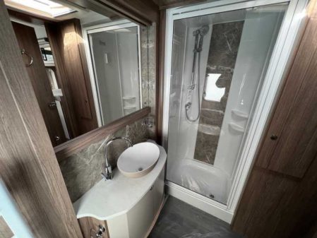 2023 Coachman VIP 460