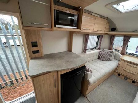 2015 Coachman Highlander 450/2