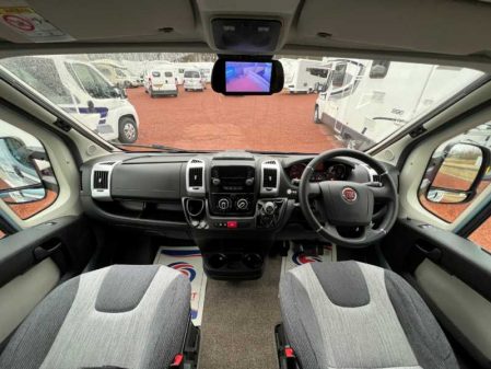 2020 Swift Searcher 695