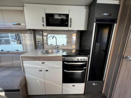 2023 Swift Challenger 480 SE