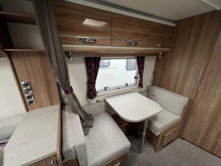 2019 Swift Challenger 530