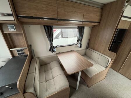 2015 Coachman Laser 620/4