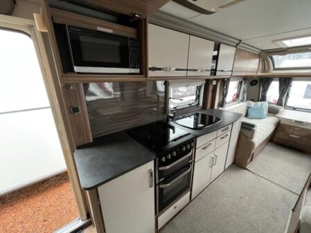 2015 Coachman Laser 620/4