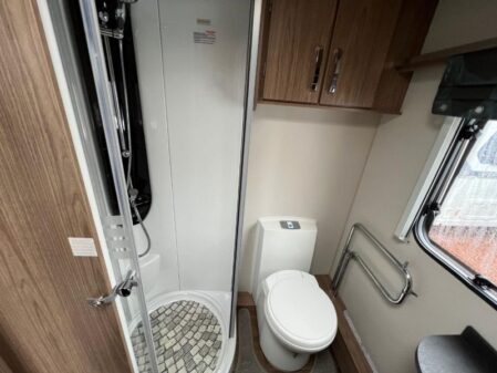 2015 Coachman Laser 620/4