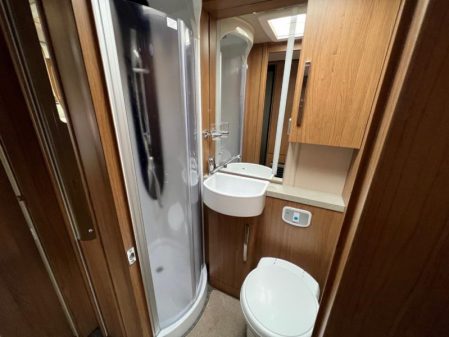 2017 Auto-Trail Apache 700