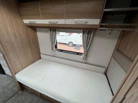 2018 Coachman VIP 565