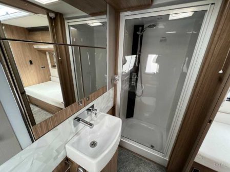 2018 Coachman VIP 565