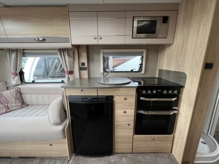 2018 Elddis Supreme 550
Incl Mover