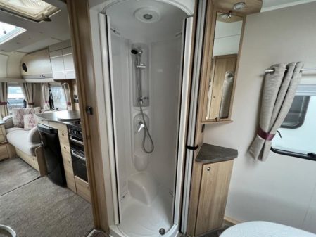 2018 Elddis Supreme 550
Incl Mover
