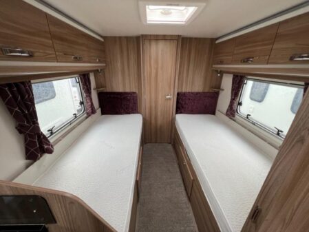 2020 Swift Challenger X 865