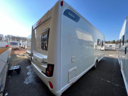 2014 Coachman Highlander 560