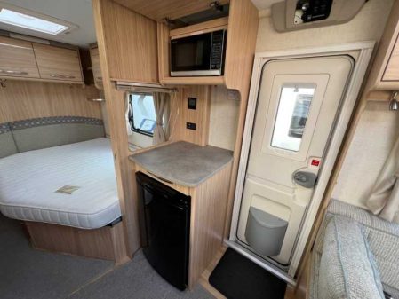 2014 Coachman Highlander 560