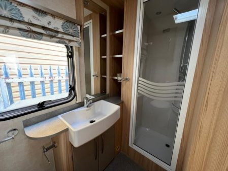 2014 Coachman Highlander 560