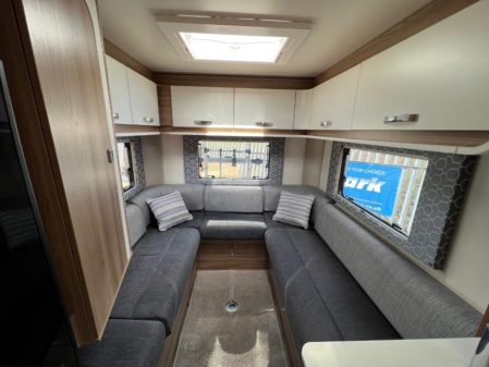 2020 Swift Searcher 674