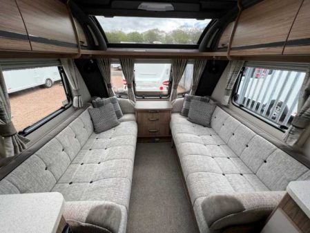 2017 Coachman VIP 460