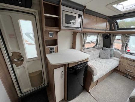 2017 Coachman VIP 460