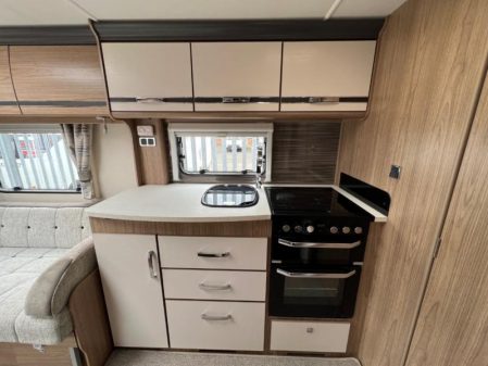 2017 Coachman VIP 460