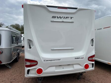 2022 Swift Conqueror 580