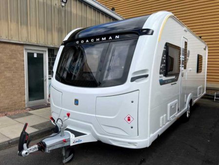 2020 Coachman Acadia Premium 565