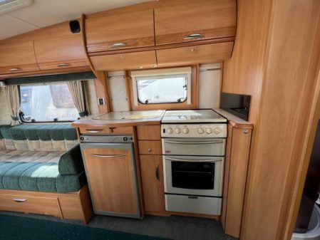 2003 Swift Challenger 480 SE