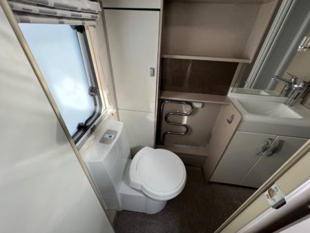 2017 Sterling Elite 630 inc Mover