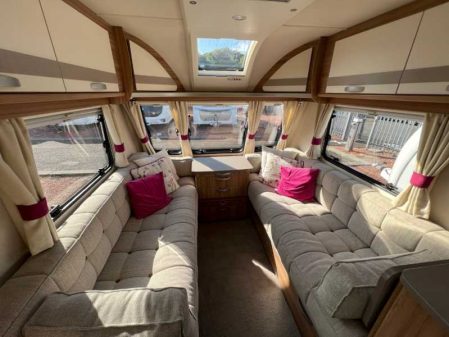 2018 Lunar Quasar 674