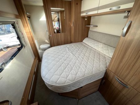 2018 Lunar Quasar 674