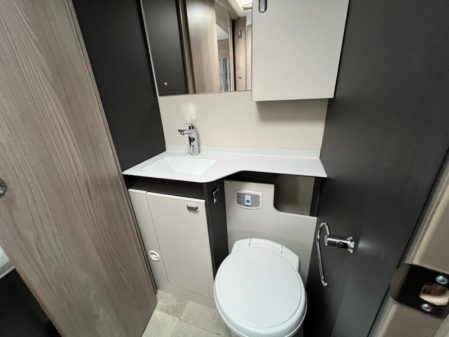 2023 Swift Voyager 594
