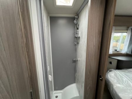 2023 Swift Voyager 594